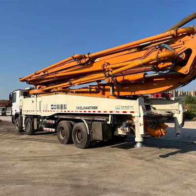 شاحنة مضخة الخرسانة بالديزل 300 KW Putzmeister M56 5 لبناء الخرسانة الكبيرة